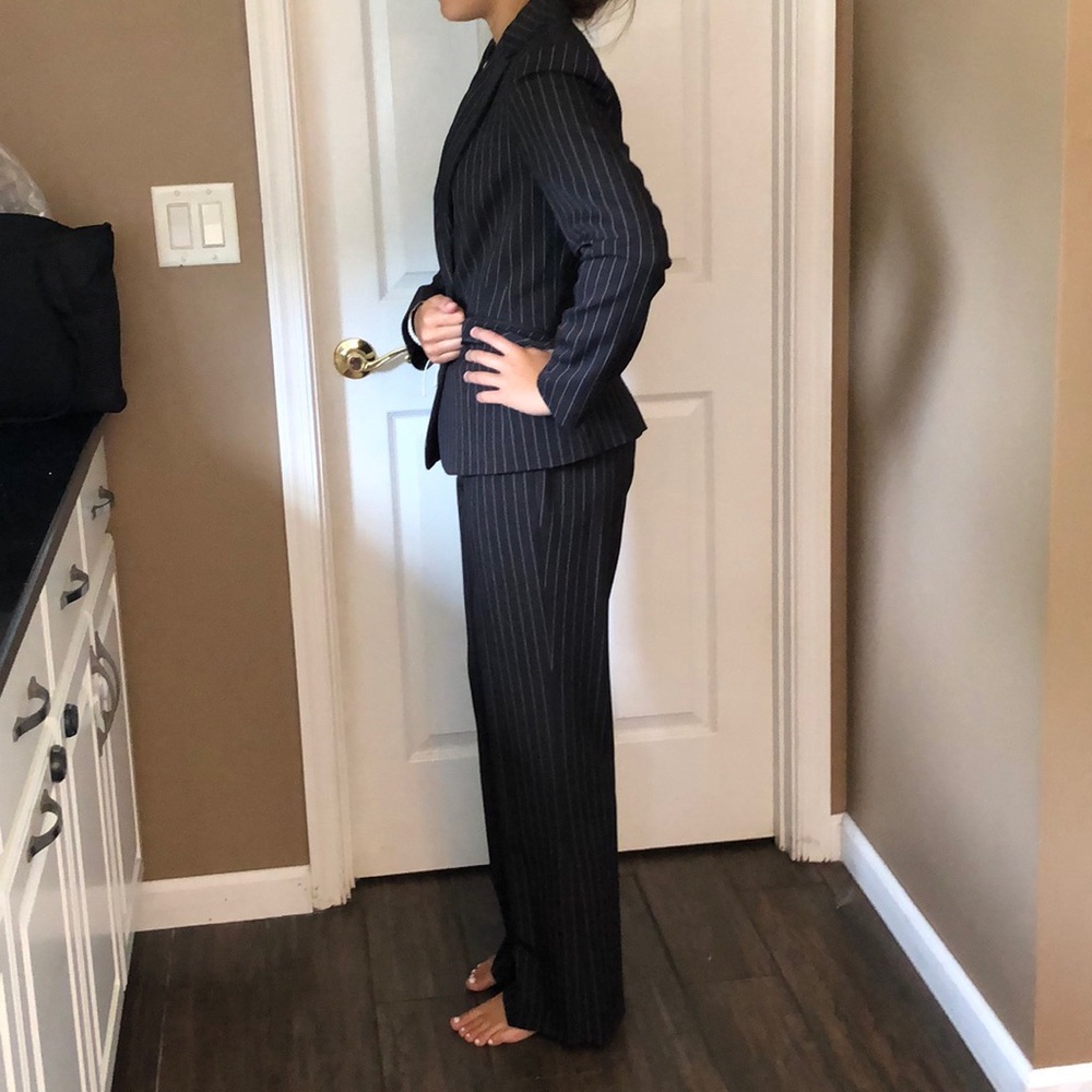 Suit - Picture 2 of 3